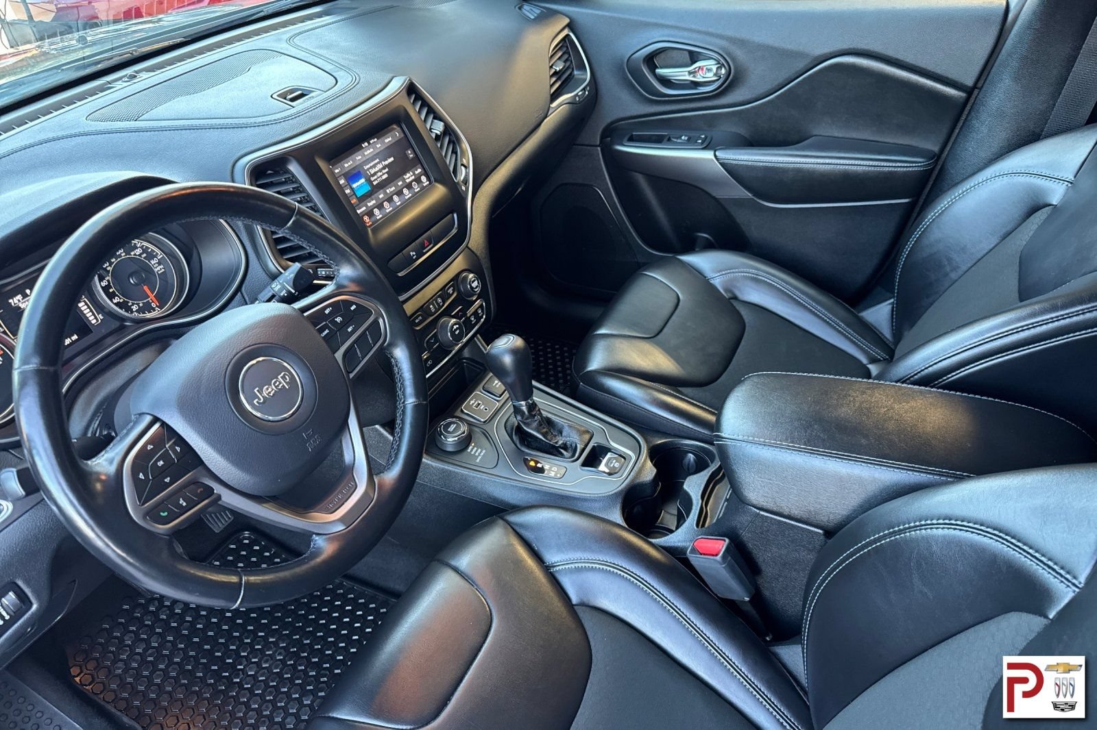 Used 2020 Jeep Cherokee Latitude Plus w/ Cold Weather Group AWD/4WD image 10
