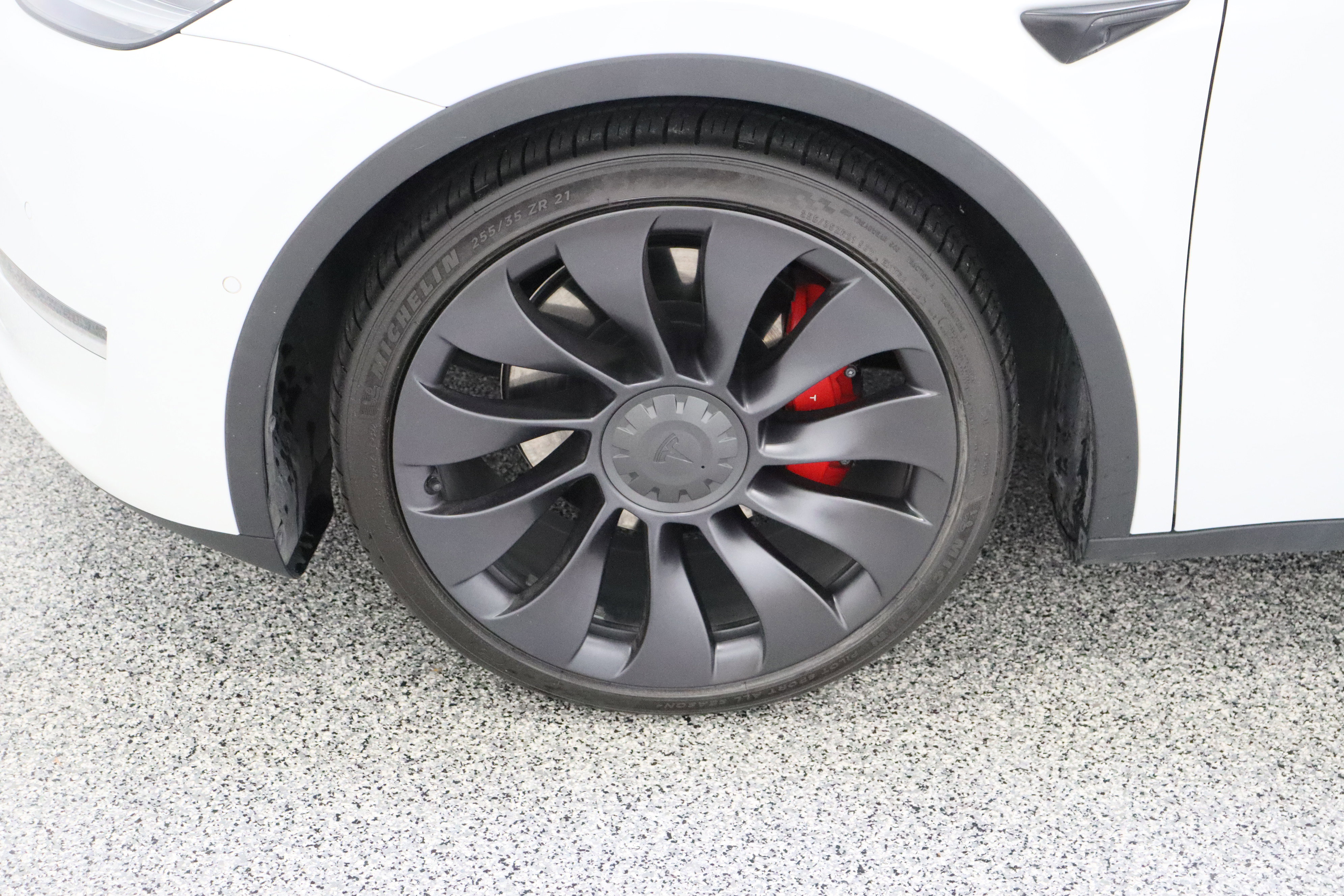 Used 2021 Tesla Model Y Performance image 11