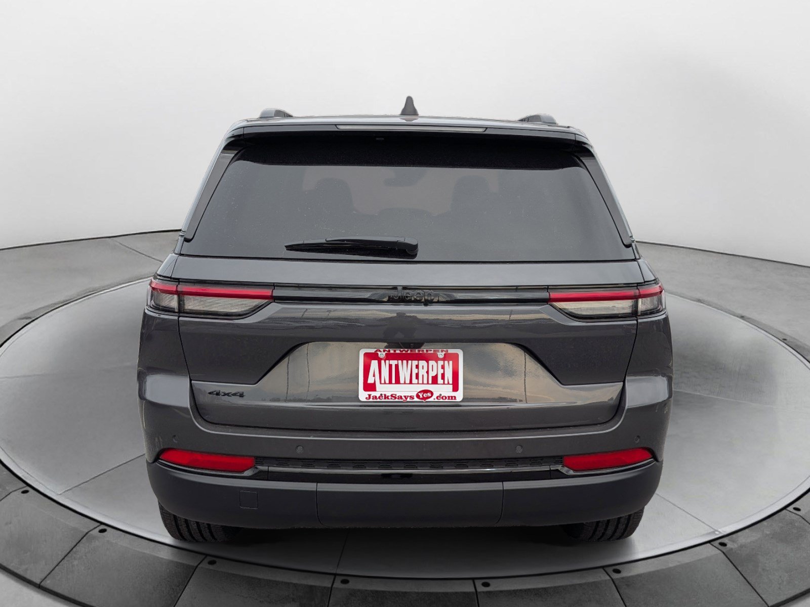 New 2025 Jeep Grand Cherokee Altitude AWD/4WD image 4