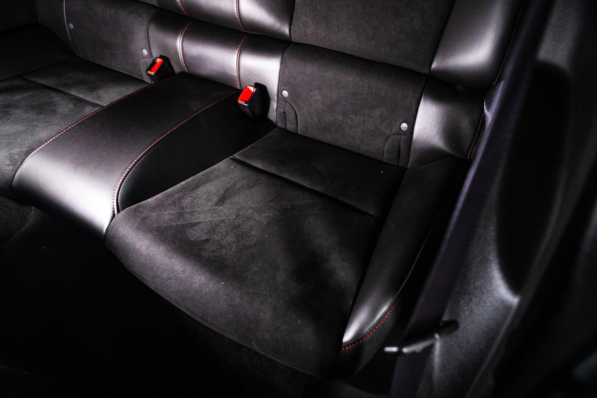 Used 2013 Chevrolet Camaro ZL1 RWD image 31