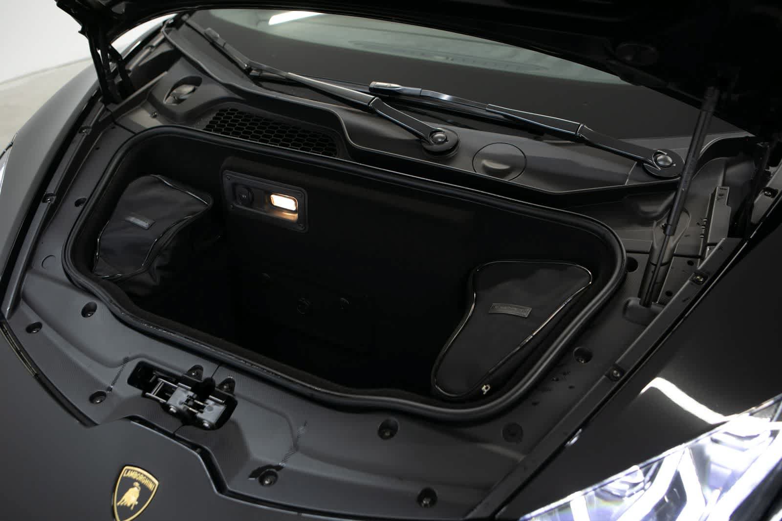 Used 2015 Lamborghini Huracan LP 610-4 AWD/4WD image 29