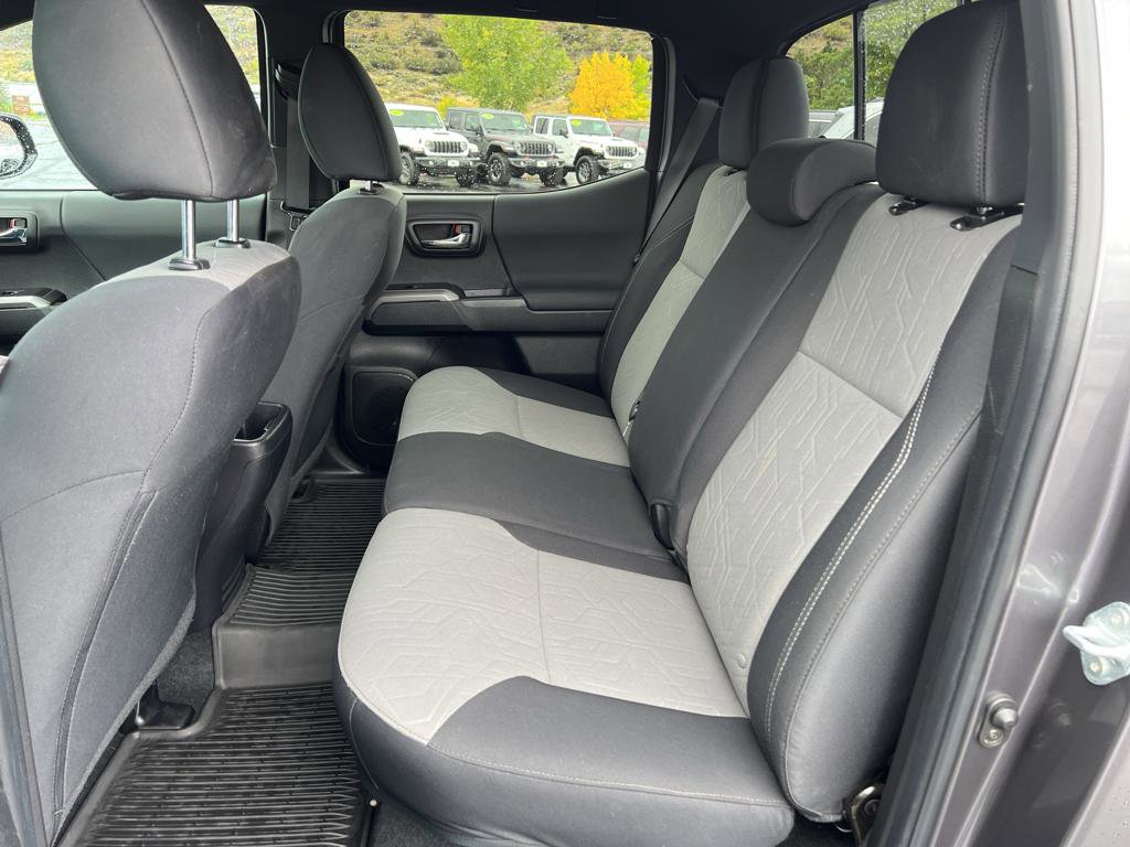 Used 2023 Toyota Tacoma TRD Off-Road image 12