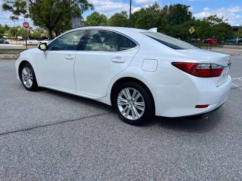 Used 2015 Lexus ES 350 w/ Premium Package FWD image 5