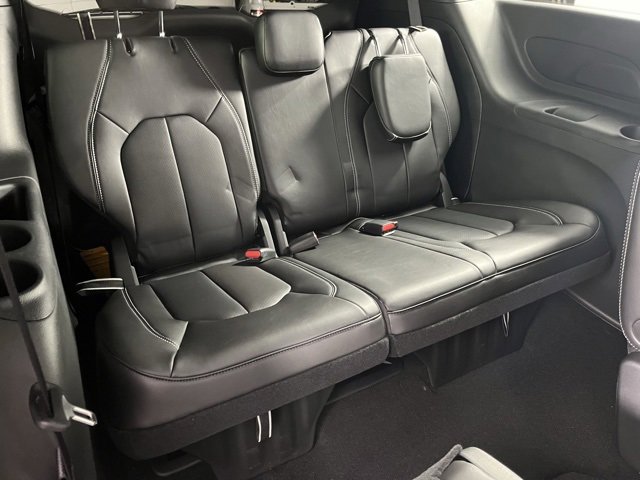 New 2026 Chrysler Voyager LX image 27