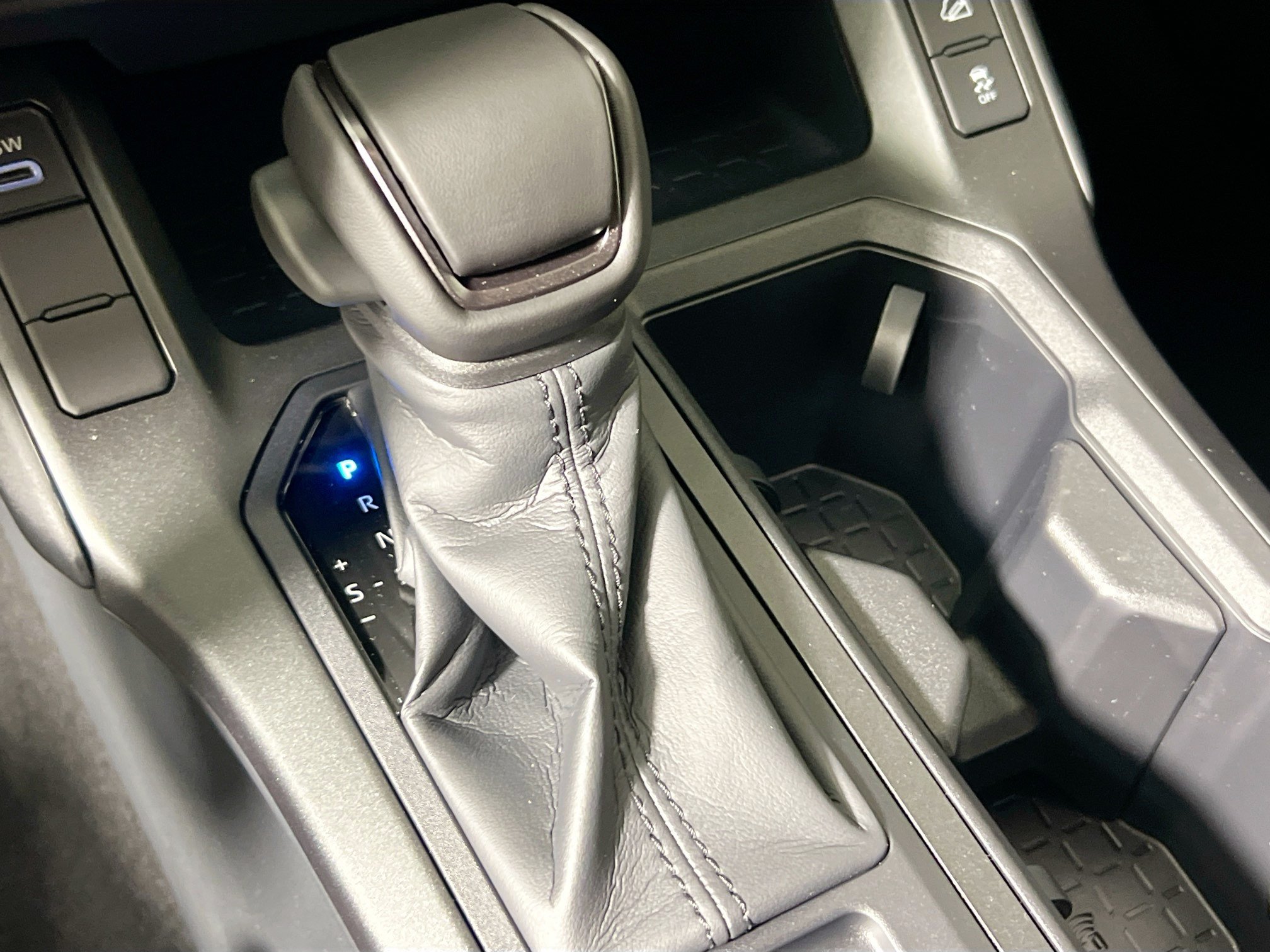 New 2026 Toyota RAV4 SE AWD/4WD image 24