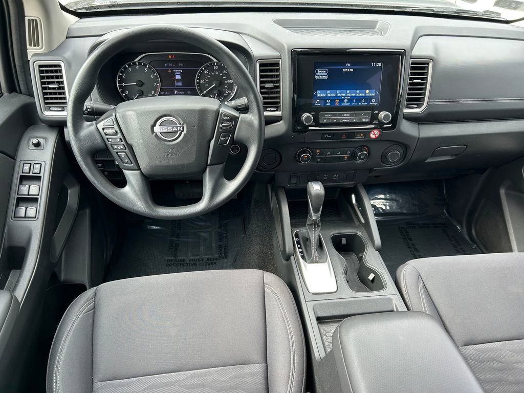 Used 2024 Nissan Frontier SV RWD image 15