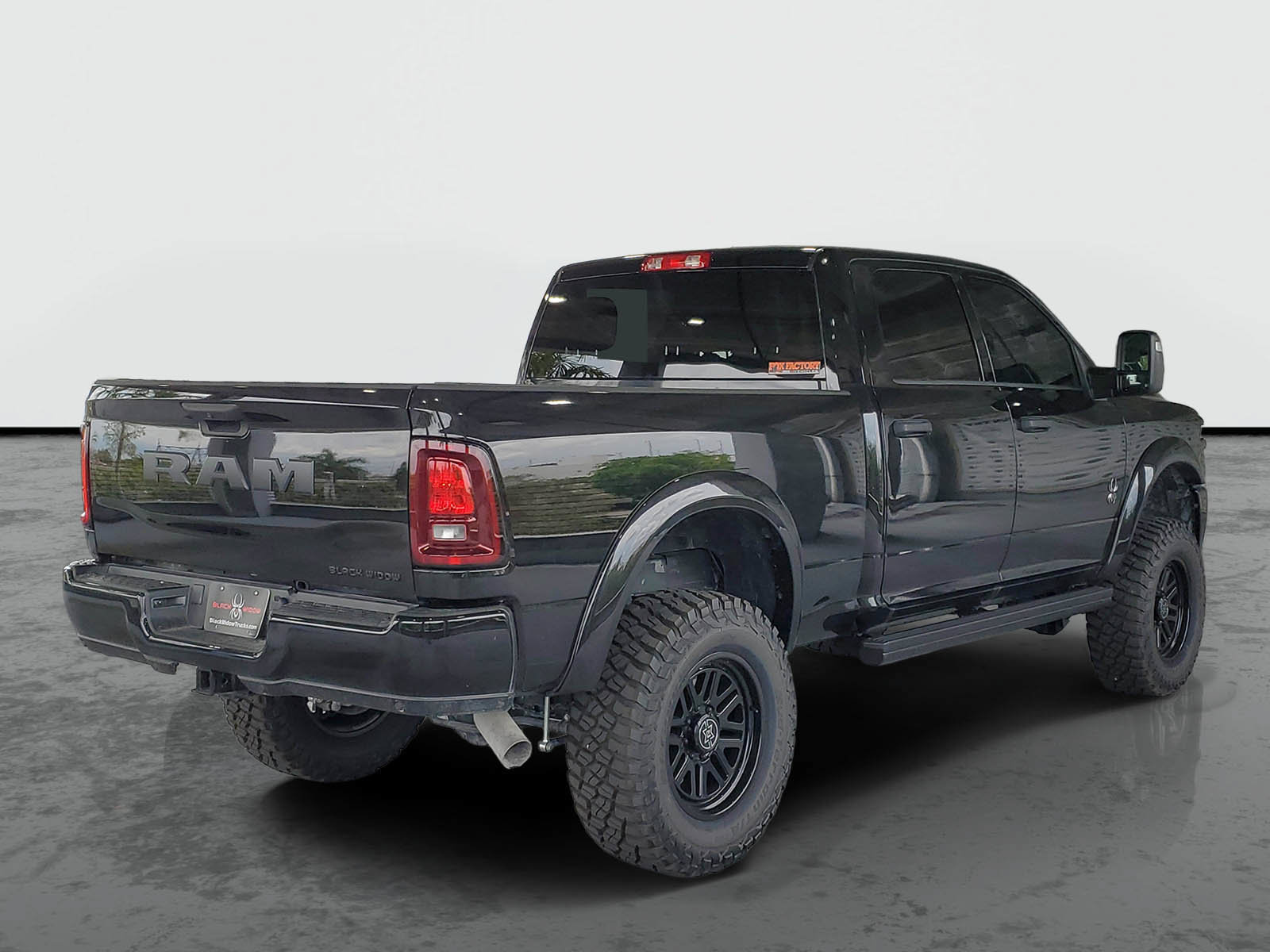 New 2025 RAM 2500 Big Horn AWD/4WD image 2