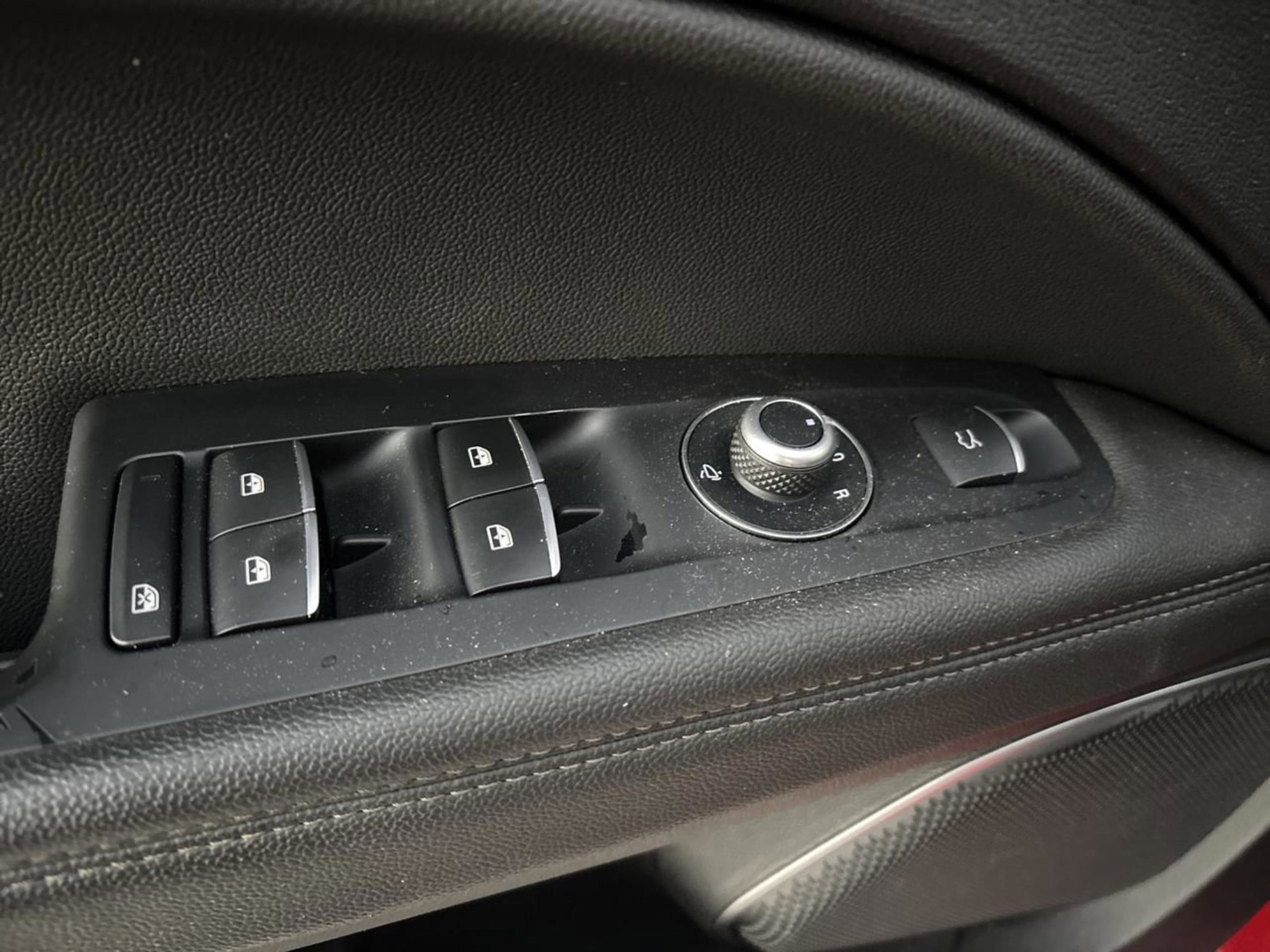 Used 2020 Alfa Romeo Stelvio Sport w/ Quick Order Package 22J Sport image 13