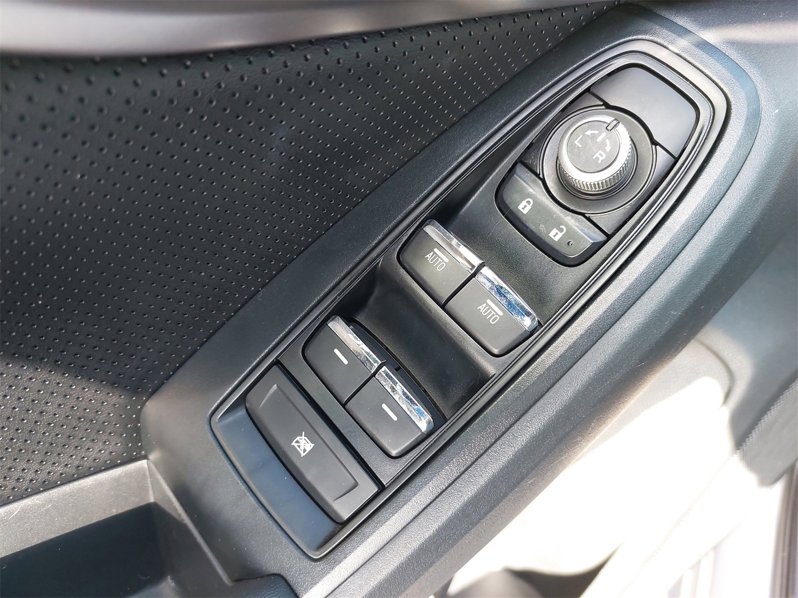 Used 2020 Subaru Crosstrek 2.0i Limited w/ Popular Package #2 image 26