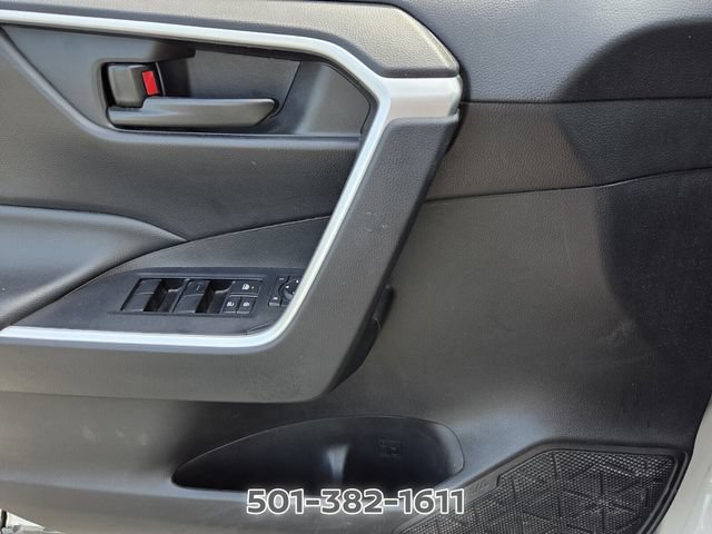 Used 2022 Toyota RAV4 LE AWD/4WD image 28