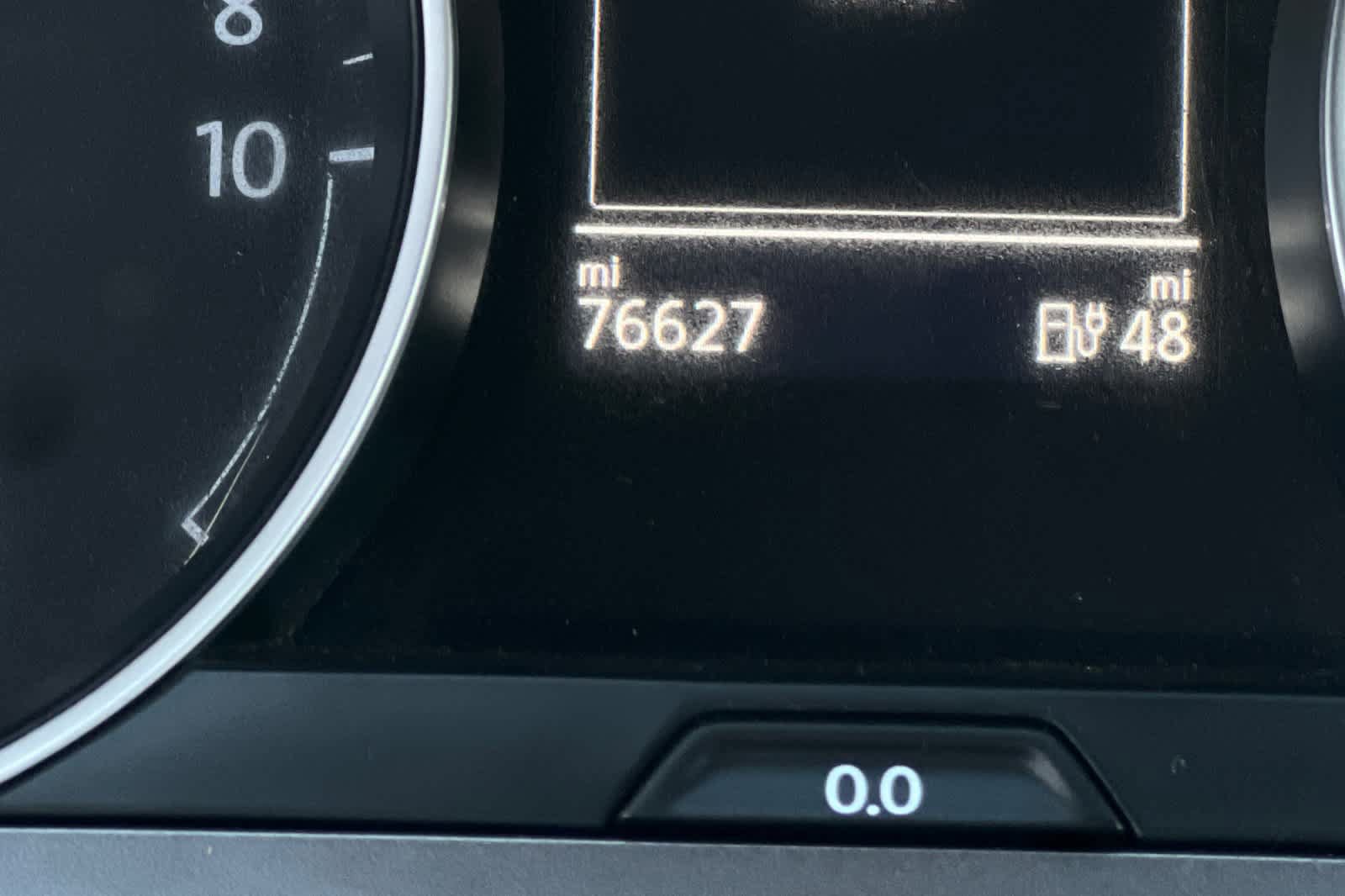 Used 2015 Volkswagen e-Golf SEL Premium FWD image 25