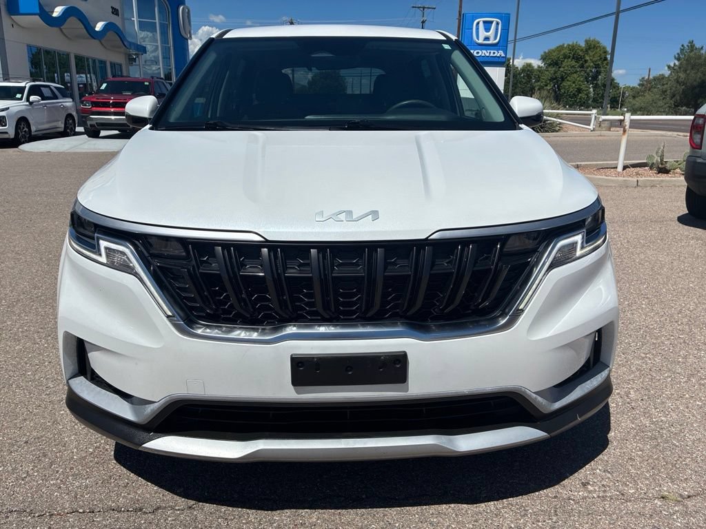 Used 2022 Kia Carnival LX FWD image 8