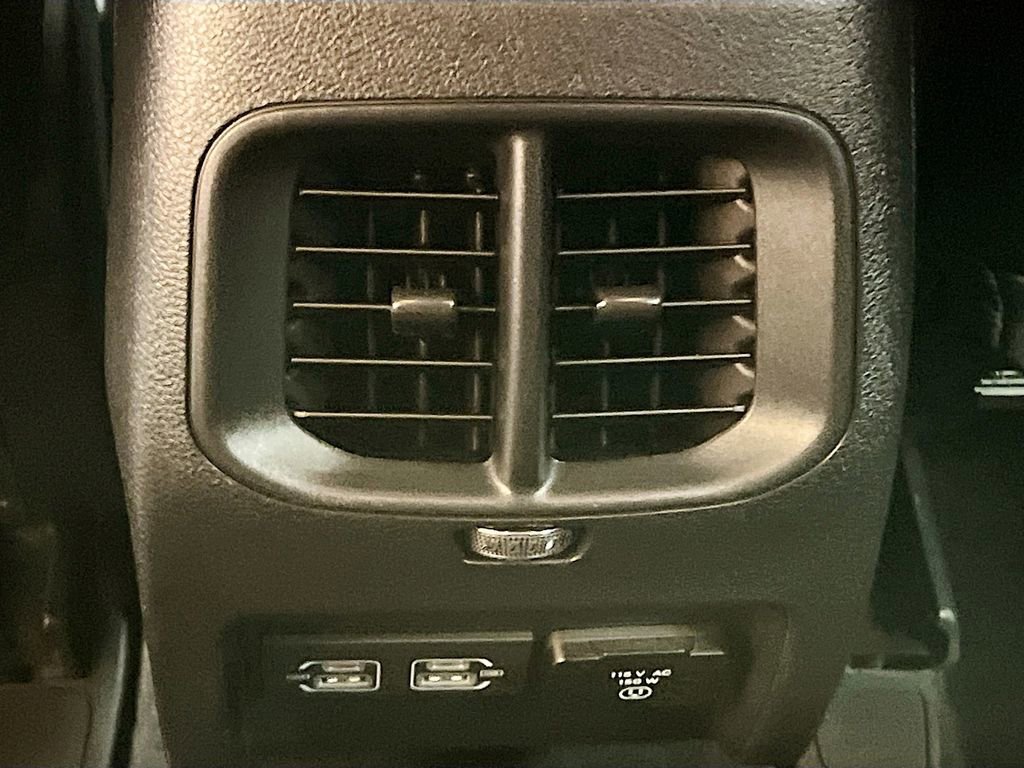 Used 2022 Jeep Cherokee Latitude Lux FWD image 23