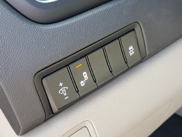 Used 2020 Kia Sedona EX FWD image 10