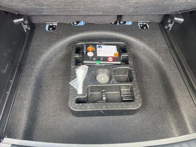 Certified 2026 Jeep Compass Latitude image 43