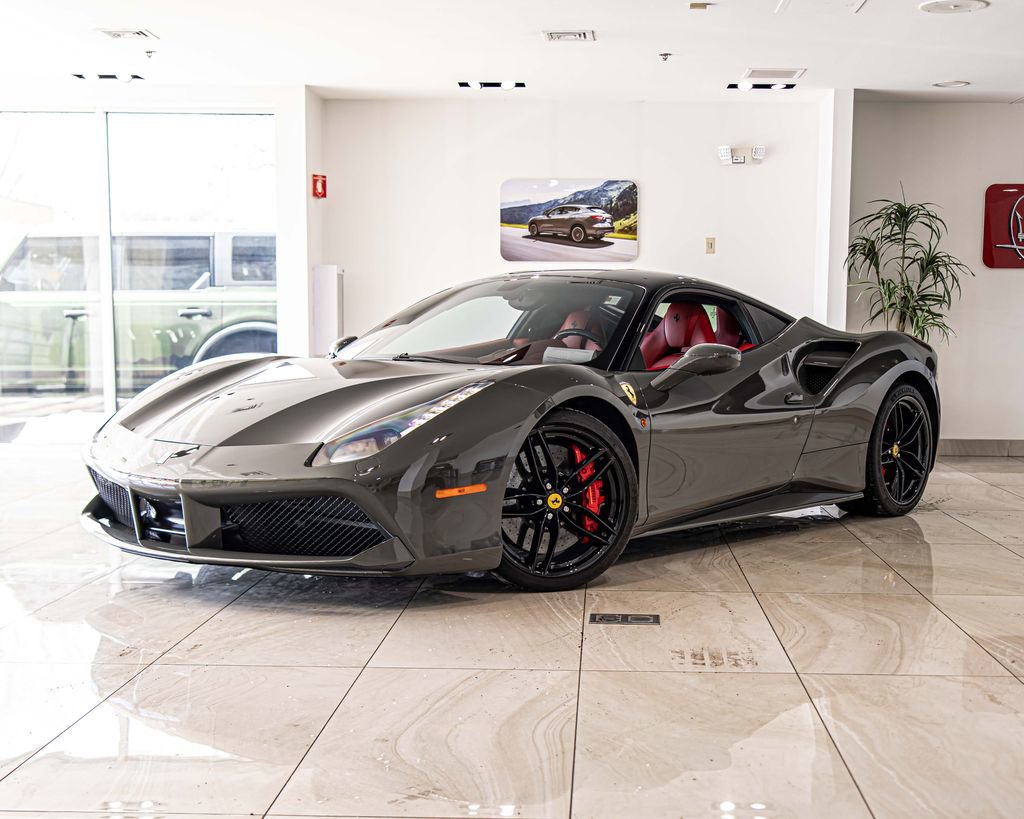 Used 2018 Ferrari 488 GTB RWD image 1