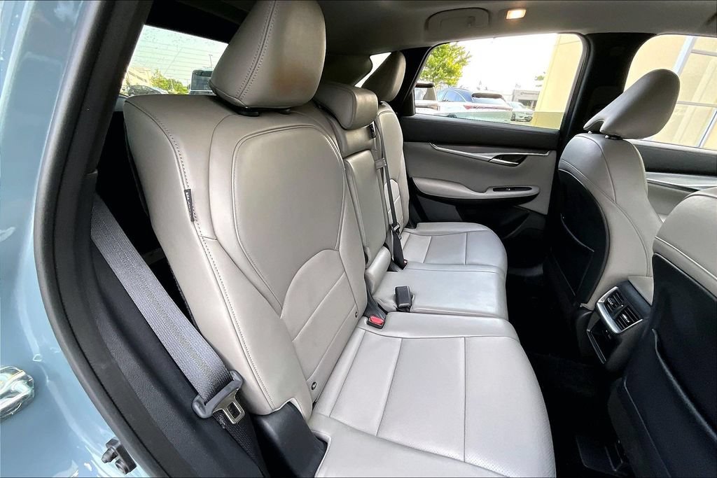 Certified 2023 INFINITI QX50 Luxe FWD image 30