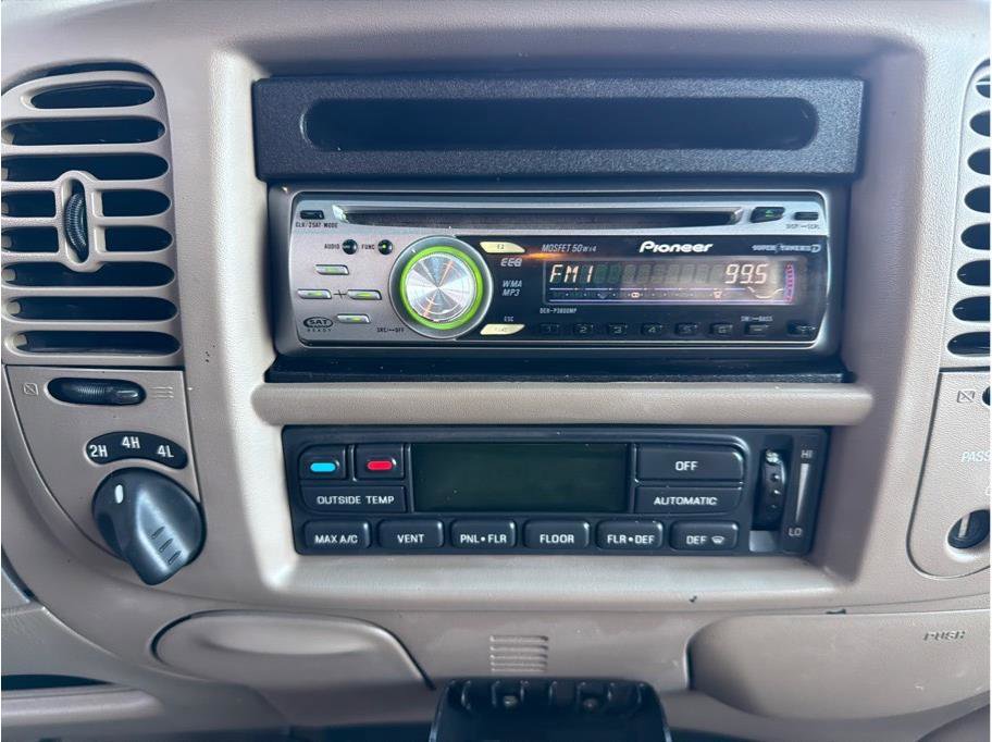 Used 2002 Ford F150 King Ranch image 16