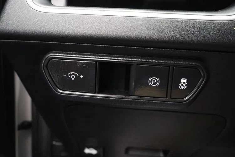 Used 2025 Kia K4 FWD image 21