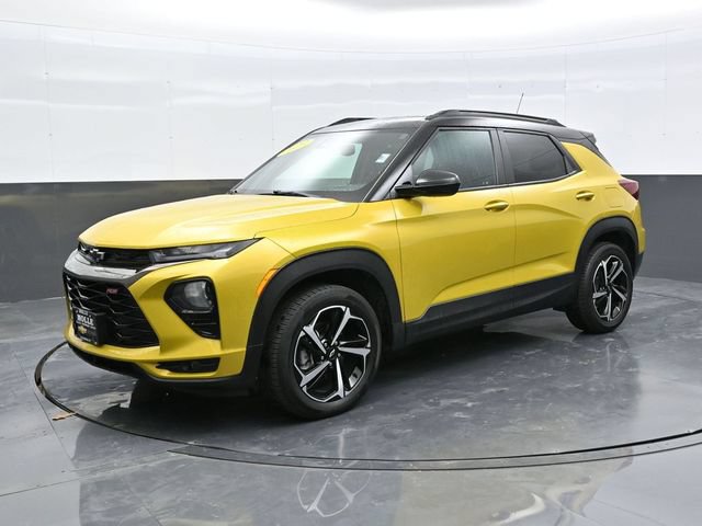 Used 2023 Chevrolet TrailBlazer RS w/ Sun and Liftgate Package AWD/4WD image 3