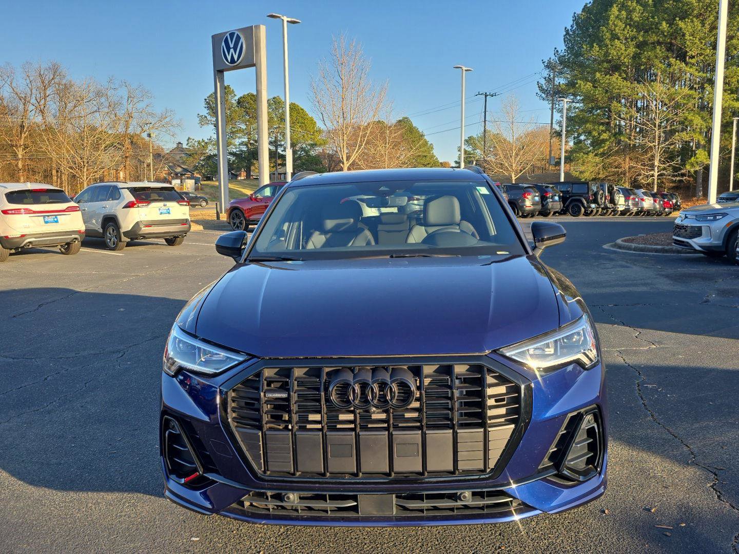 Used 2025 Audi Q3 2.0T Premium Plus w/ Premium Plus Package image 2