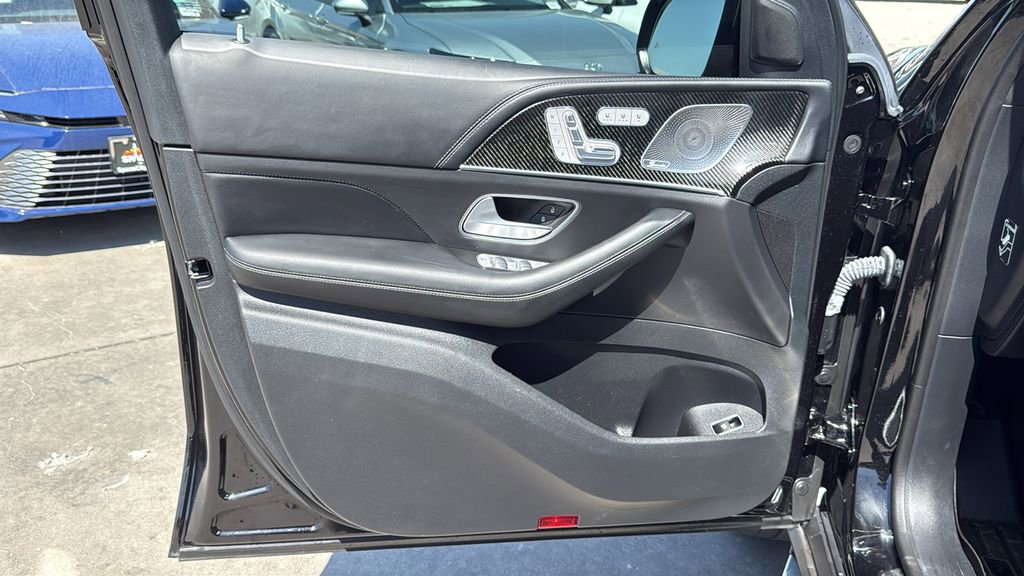 Used 2023 Mercedes-Benz GLS 63 AMG 4MATIC image 11