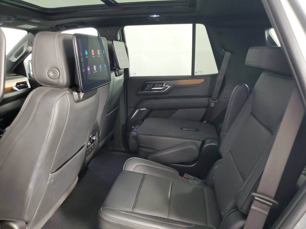 Certified 2025 GMC Yukon Denali w/ Denali Reserve Package AWD/4WD image 13