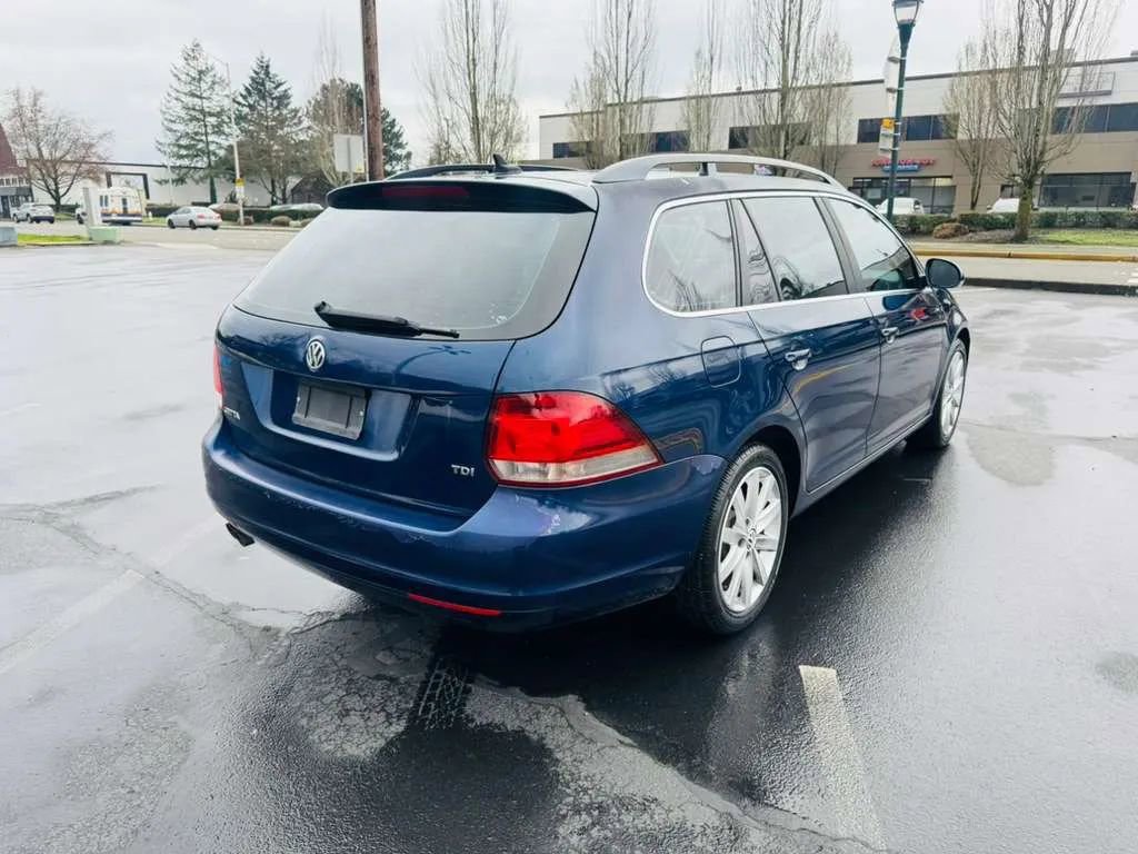 Used 2012 Volkswagen Jetta TDI image 5