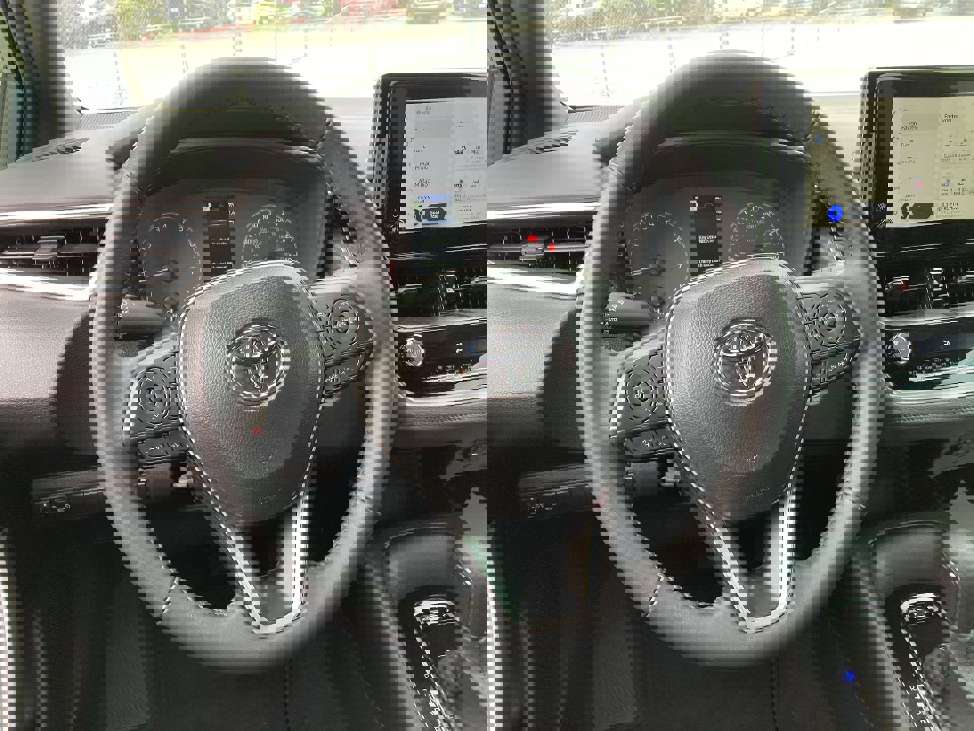 Certified 2025 Toyota Corolla SE FWD image 11