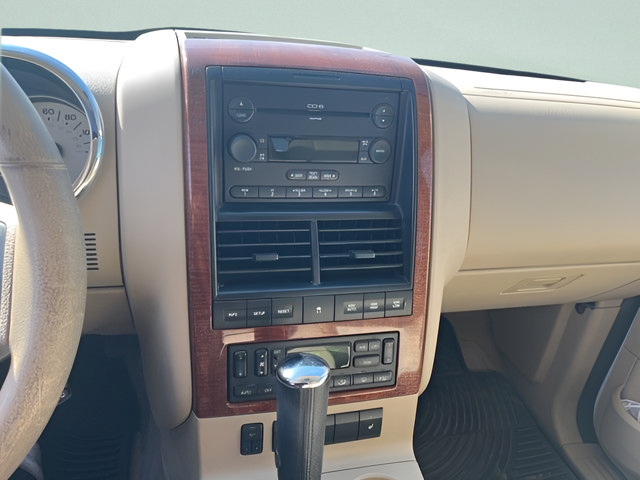 Used 2006 Ford Explorer Eddie Bauer AWD/4WD image 11