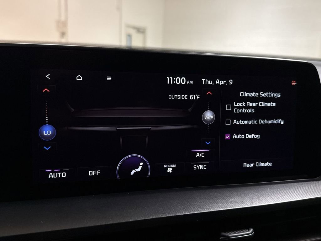 Used 2024 Kia Telluride LX image 17