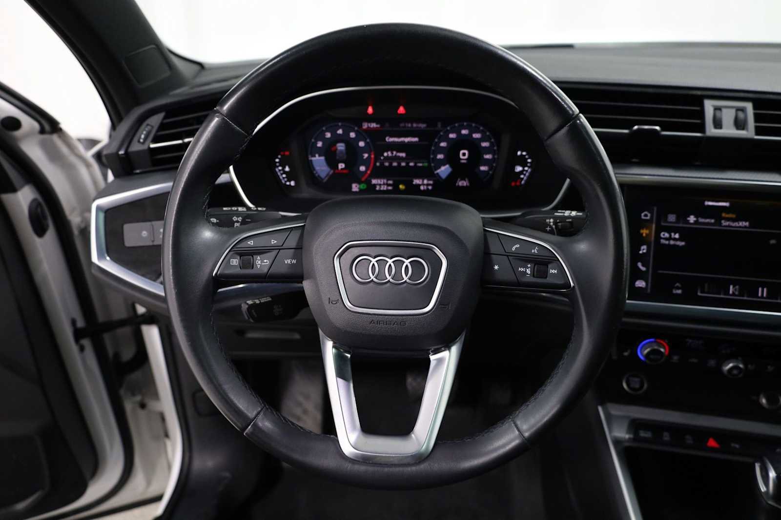 Used 2023 Audi Q3 2.0T Premium w/ Convenience Package image 22