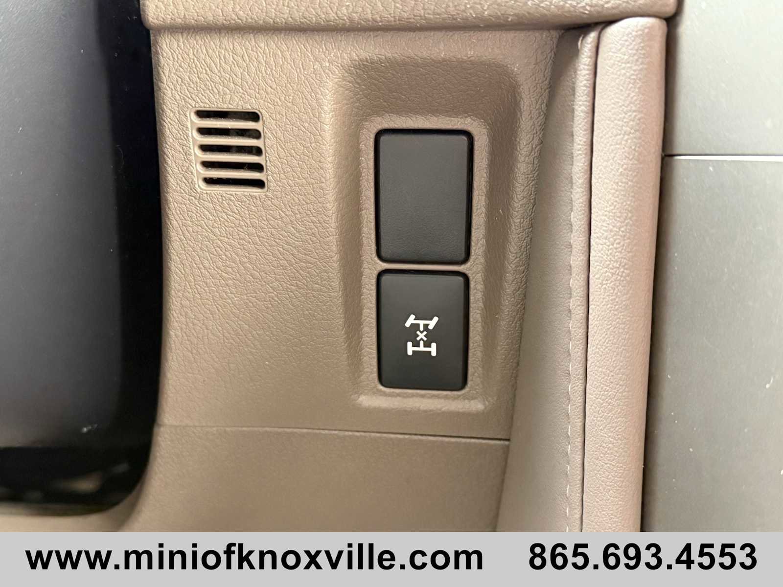 Used 2017 Lexus GX 460 Premium image 26