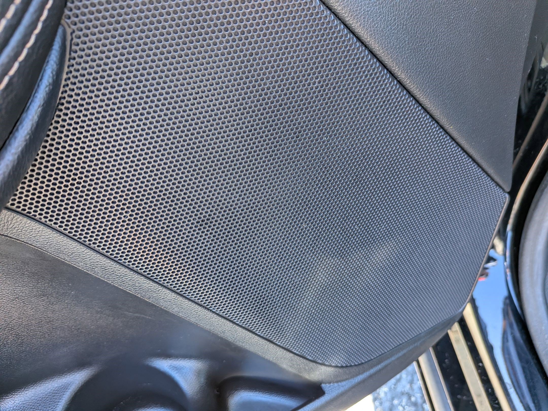 Used 2017 Chevrolet Impala LT FWD image 13