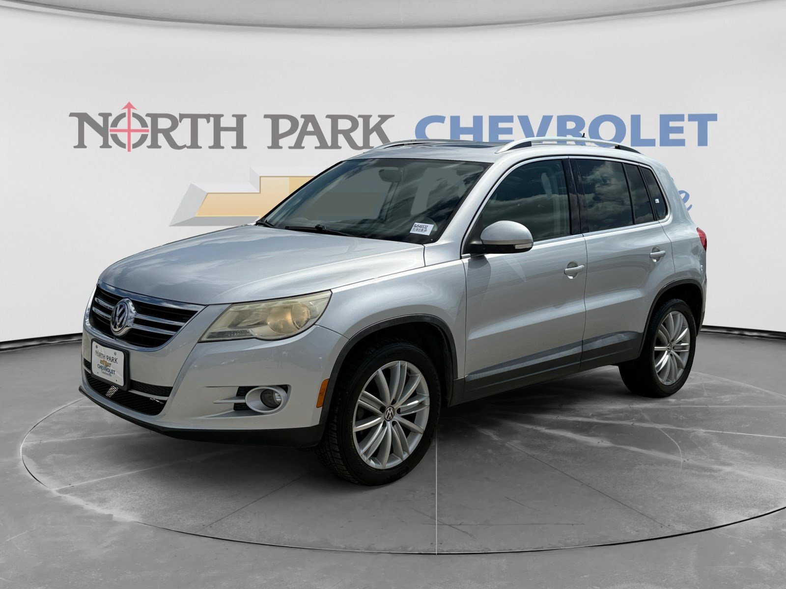 Used 2011 Volkswagen Tiguan 2WD
