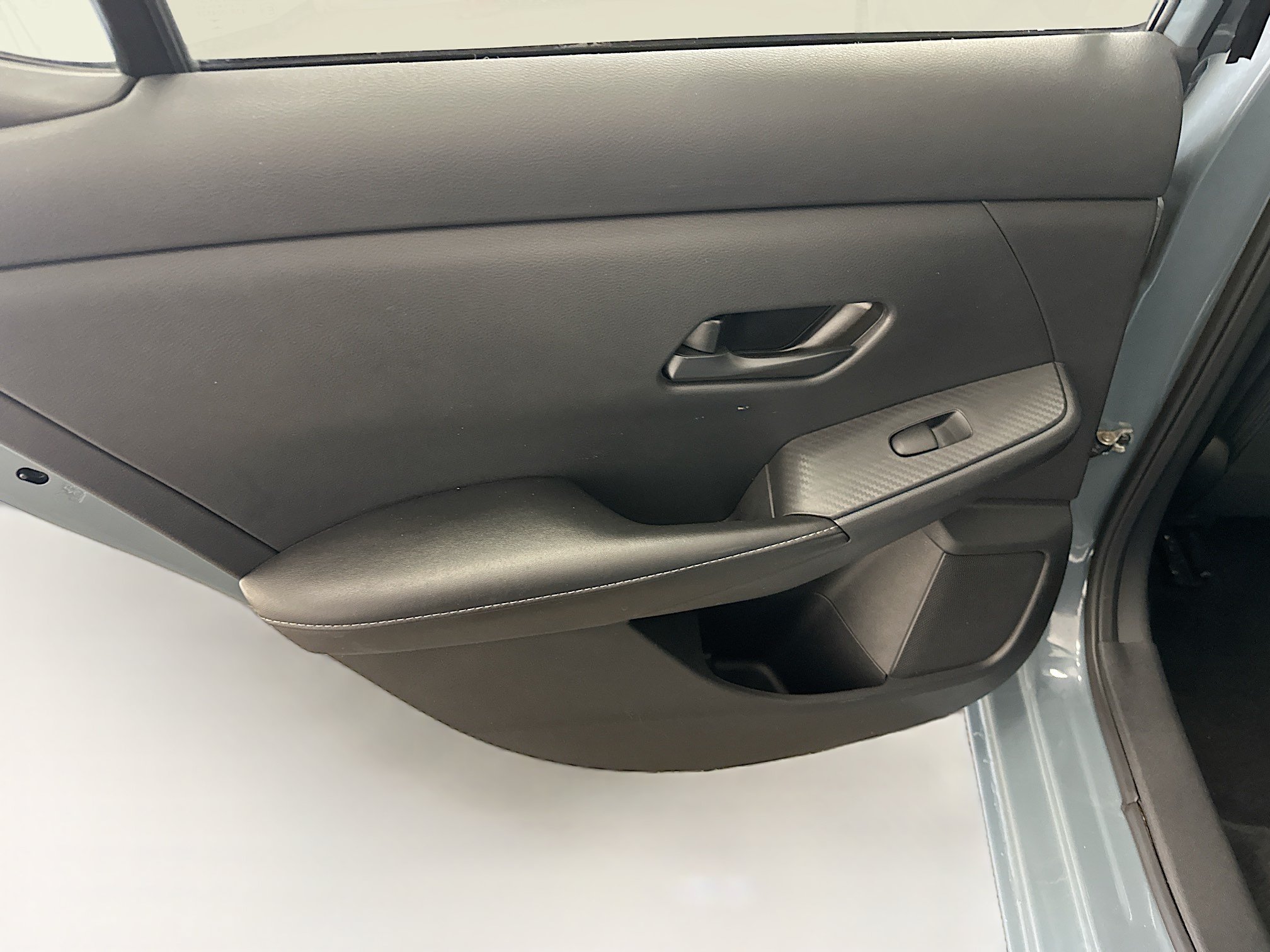 Used 2024 Nissan Sentra SV FWD image 26