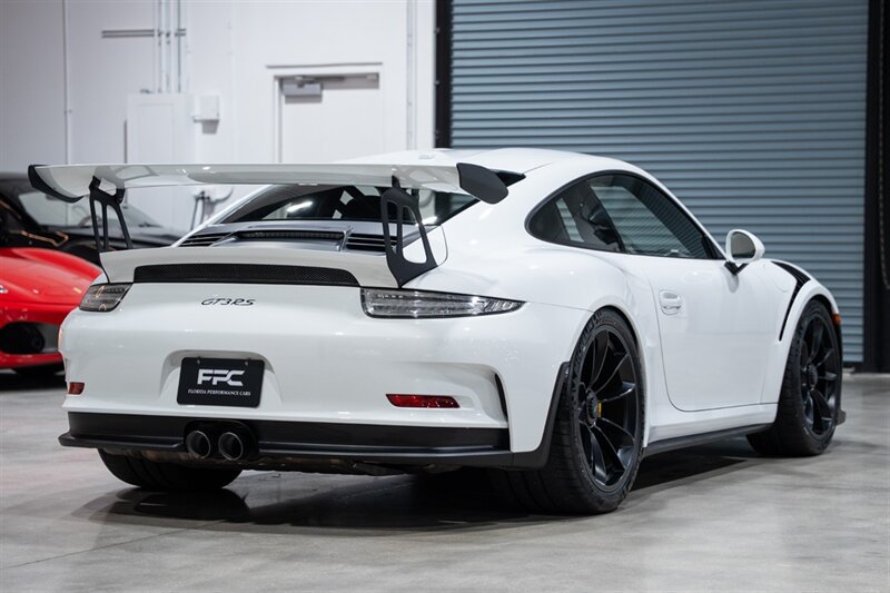 Used 2016 Porsche 911 GT3 RS RWD image 24