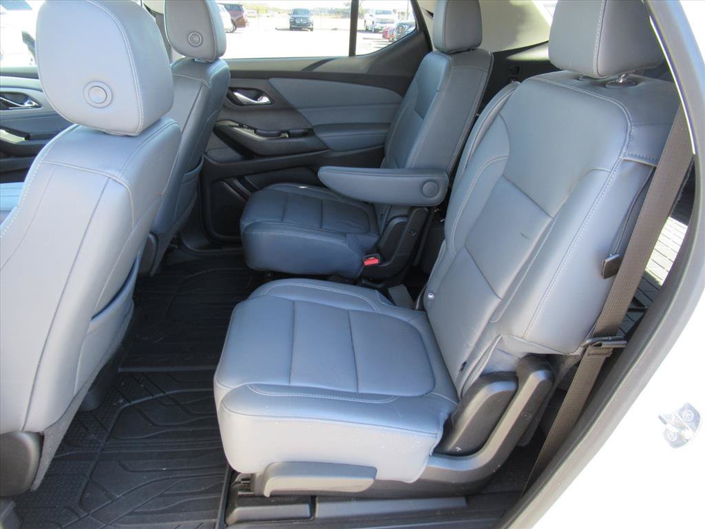 Certified 2021 Chevrolet Traverse LT w/ LT Premium Package FWD image 37