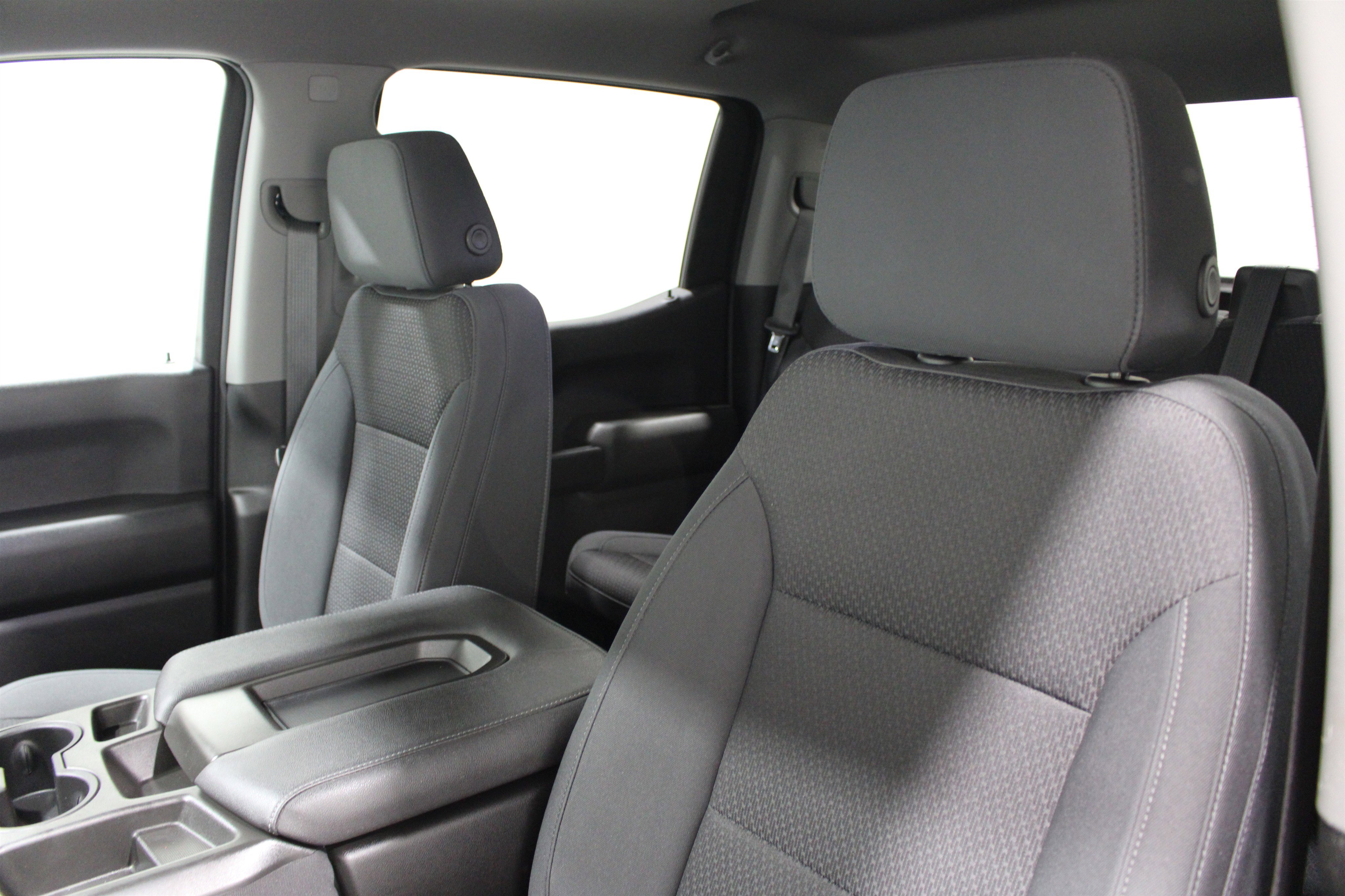 Used 2021 Chevrolet Silverado 1500 Custom AWD/4WD image 4