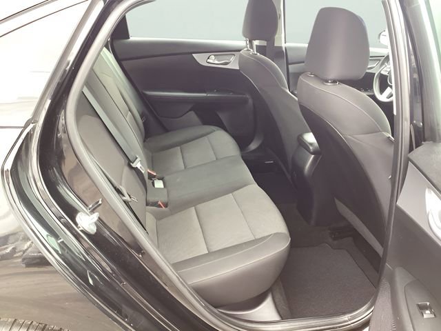 Used 2023 Kia Forte LXS image 19