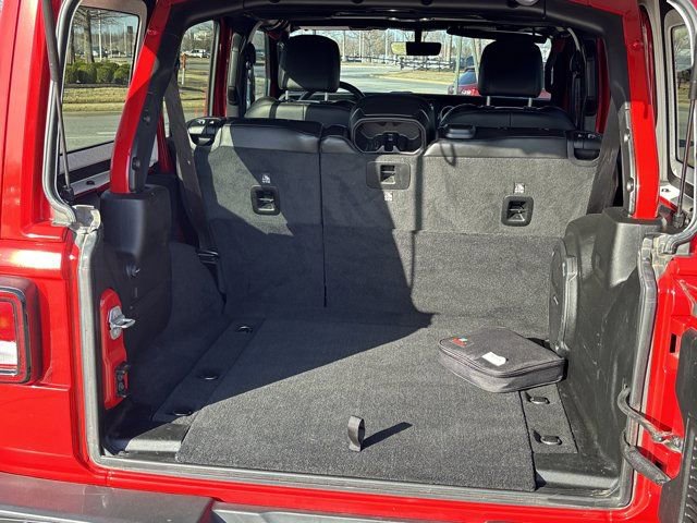 Used 2021 Jeep Wrangler Unlimited Sahara image 6