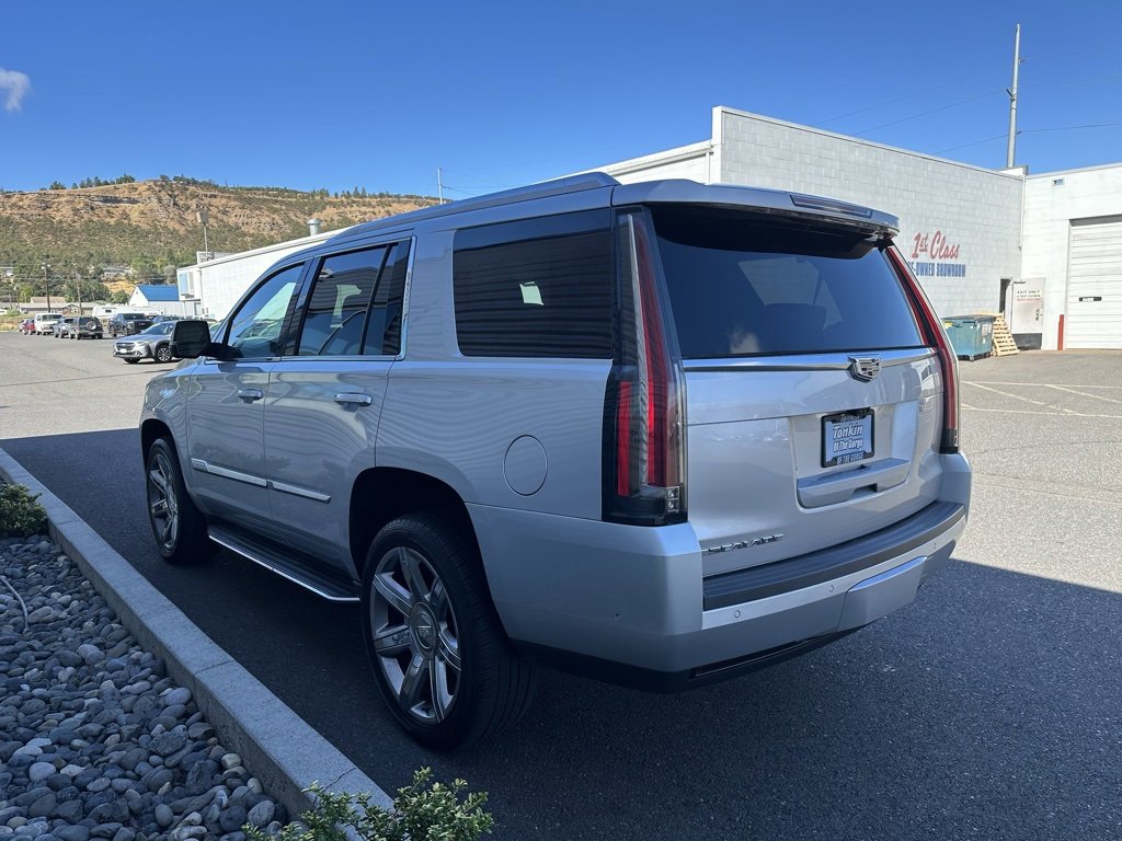 Used 2020 Cadillac Escalade Luxury image 8