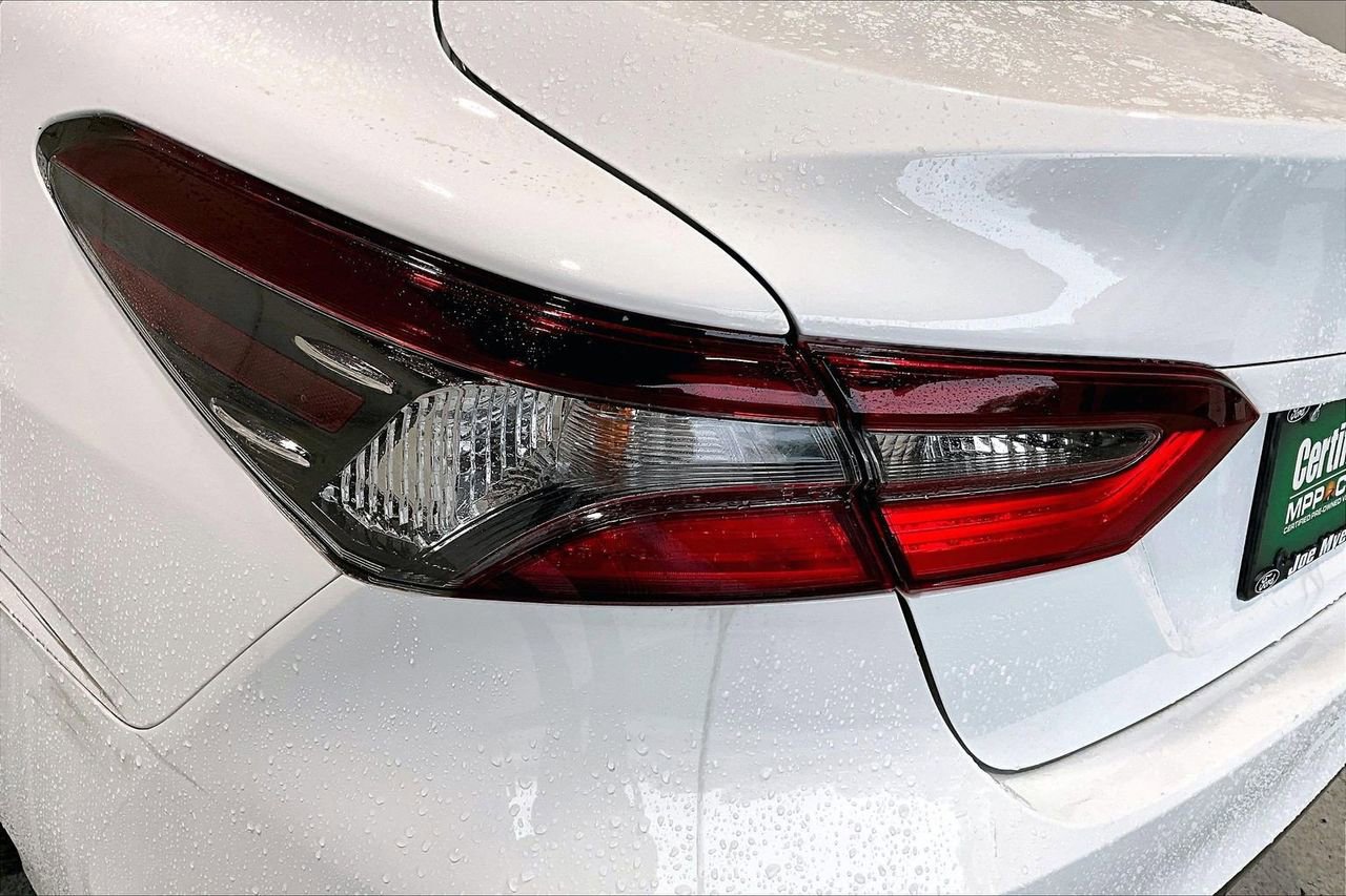 Used 2023 Toyota Camry LE FWD image 11