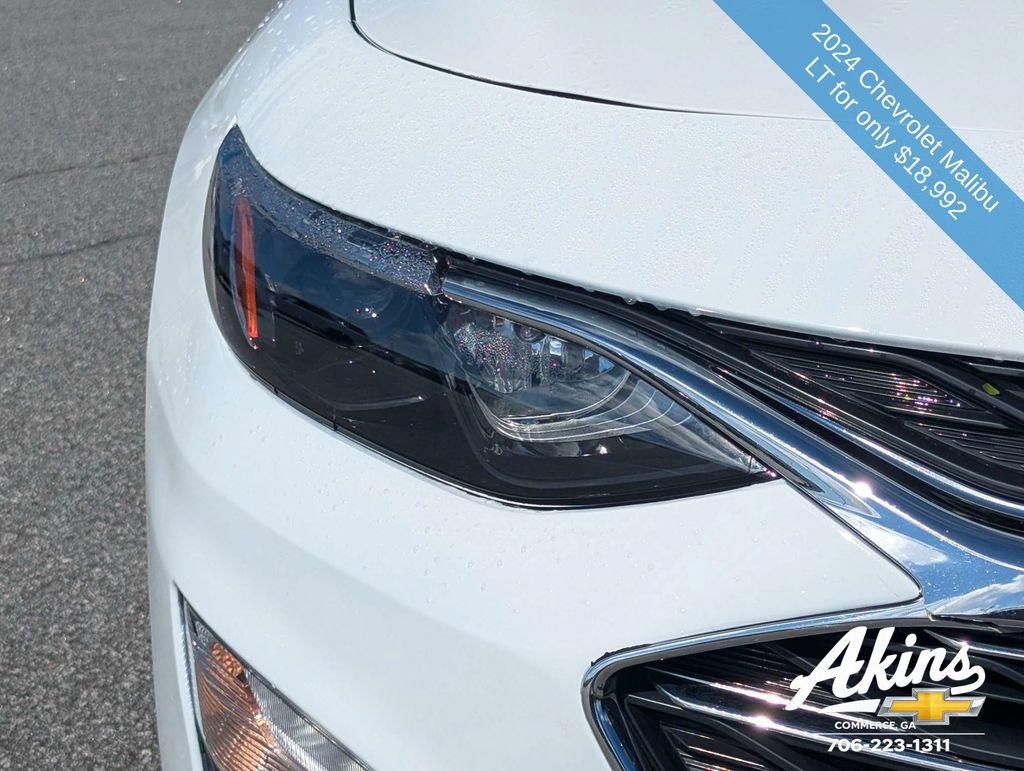 Used 2024 Chevrolet Malibu LT FWD image 9