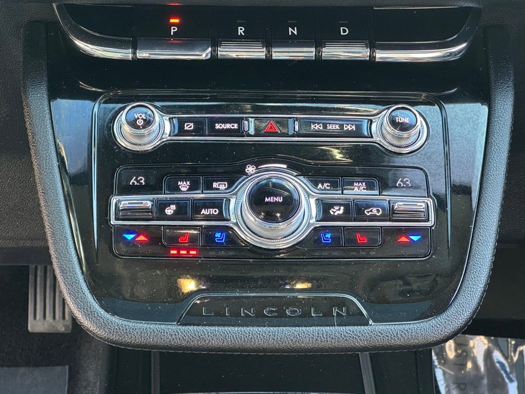 Used 2020 Lincoln Corsair Reserve w/ Equipment Group 201A image 34