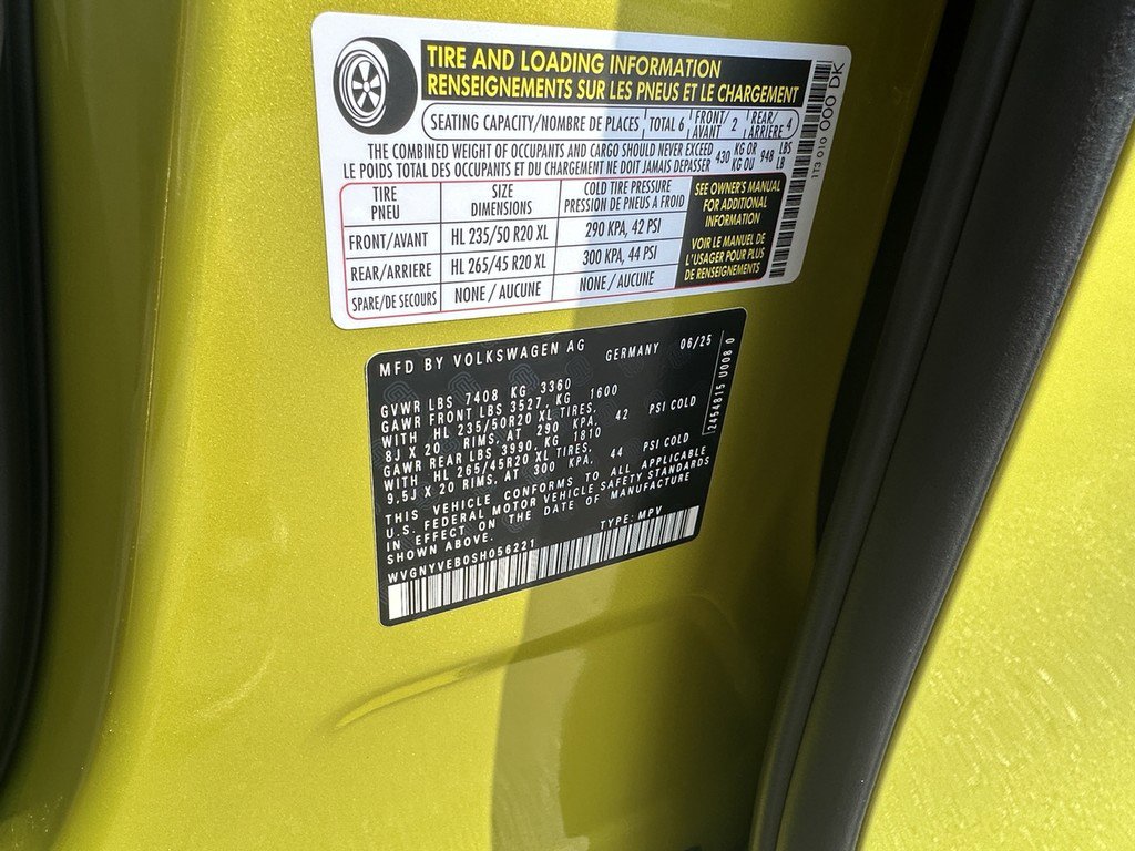 New 2025 Volkswagen ID. Buzz Pro S Plus image 20