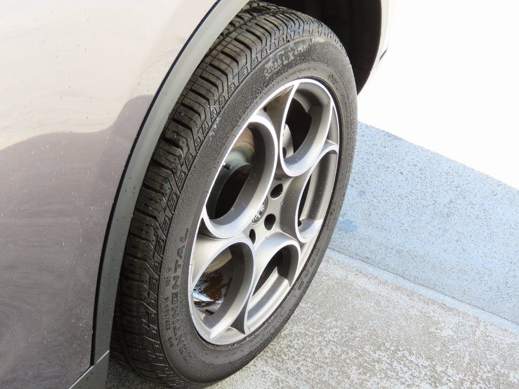 New 2025 Alfa Romeo Stelvio Sprint w/ Convenience Package image 40