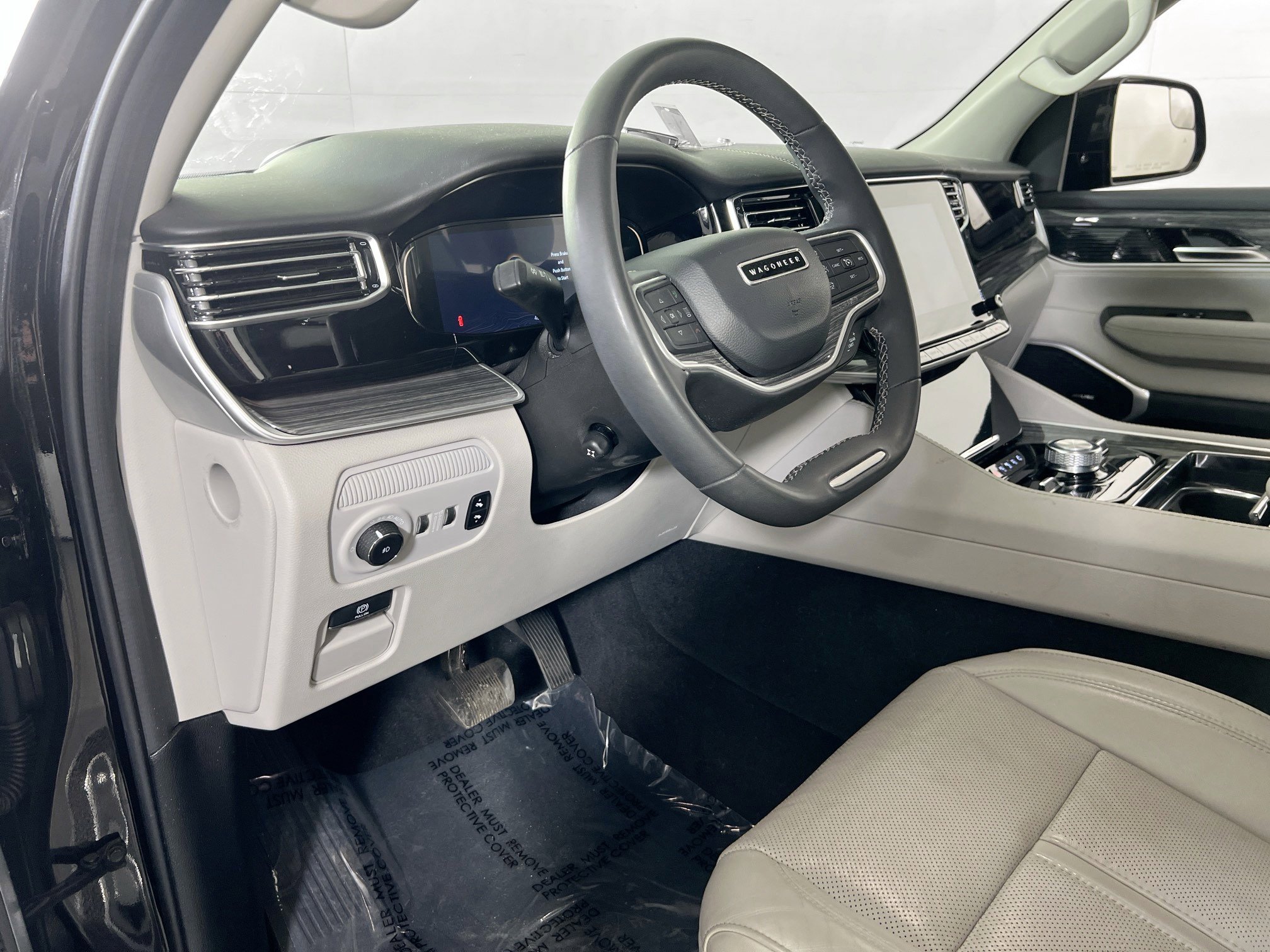 Used 2022 Jeep Wagoneer Series II w/ Convenience Group I image 9