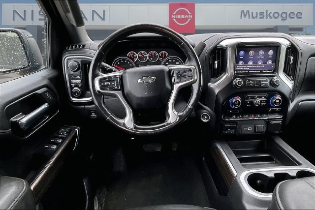 Used 2020 Chevrolet Silverado 1500 RST AWD/4WD image 9