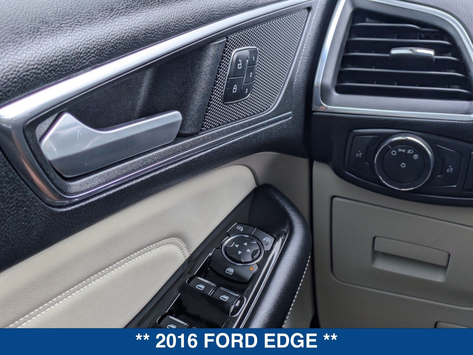 Used 2016 Ford Edge Titanium w/ Technology Package FWD image 25